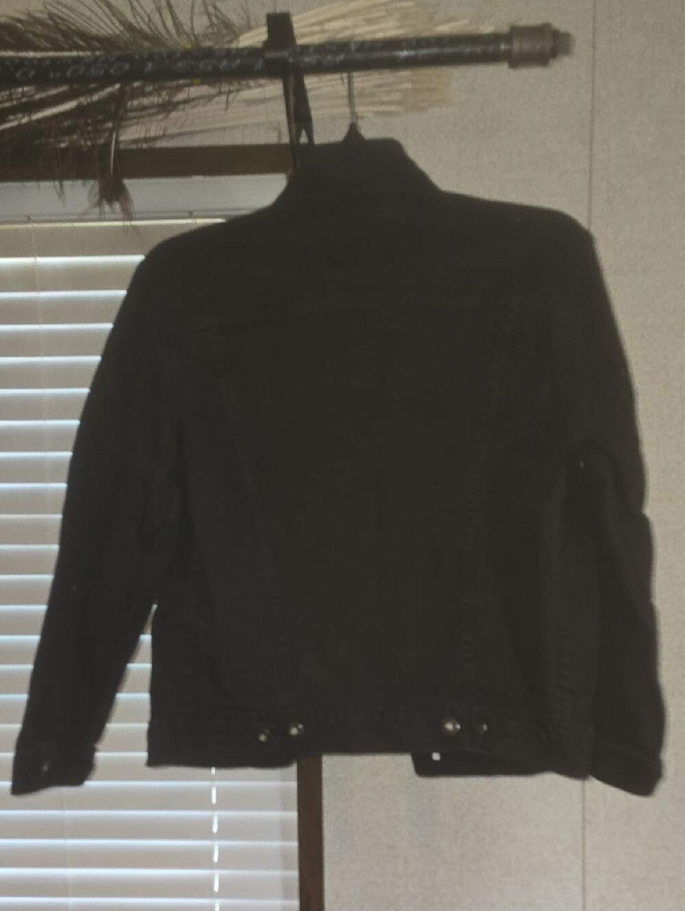Levi's Black Men's Denim Jacket - Picture 3 of 3